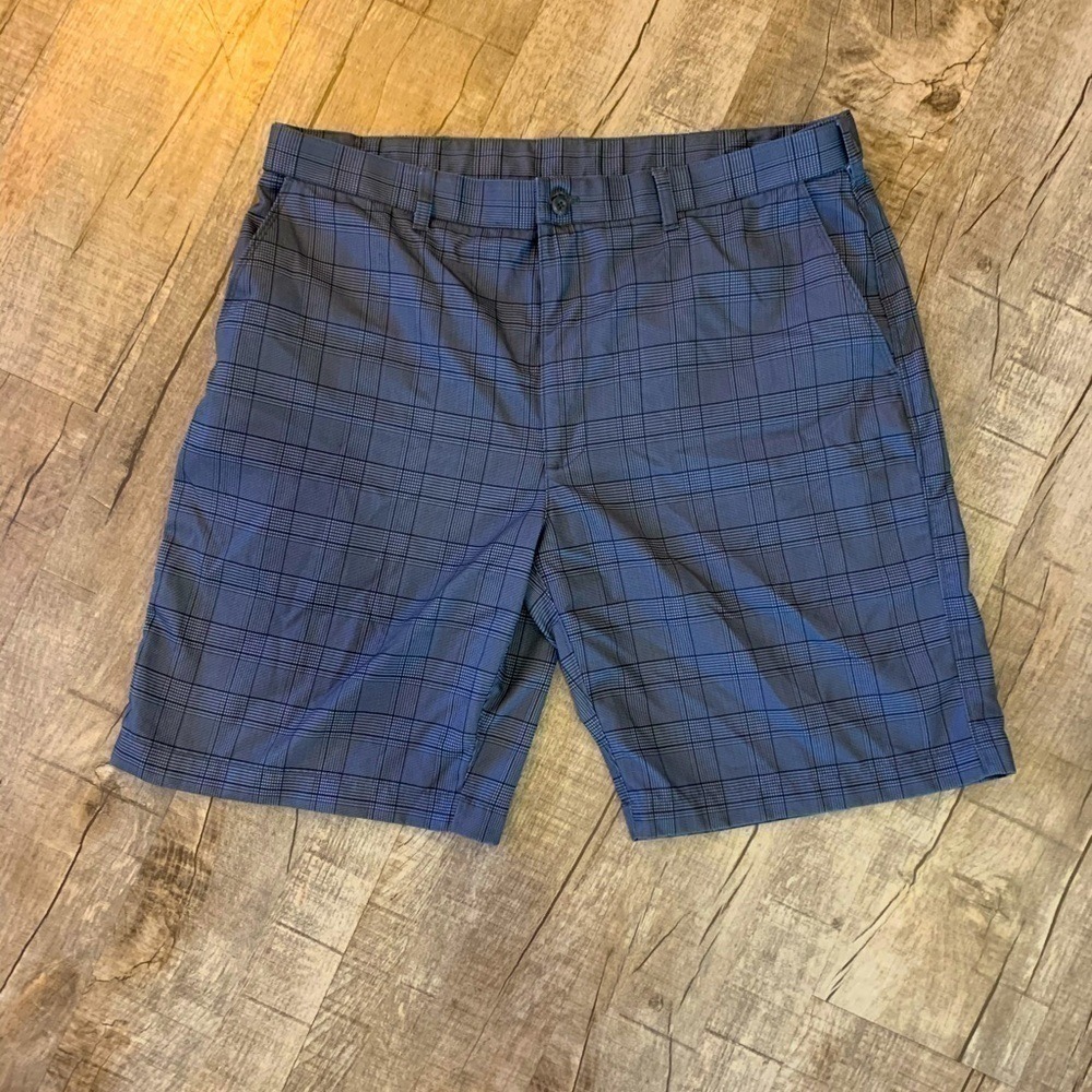 PGA Tour Mens Grey Plaid Golf Shorts Flat Front Performance Size 38-40